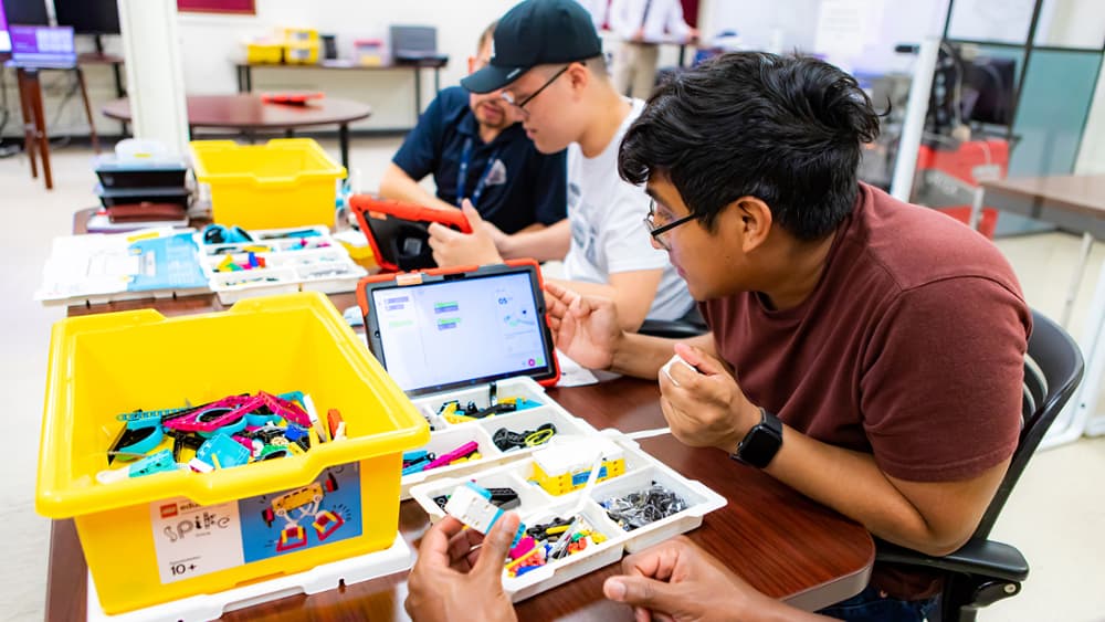 Escuelas/Talleres de Robótica